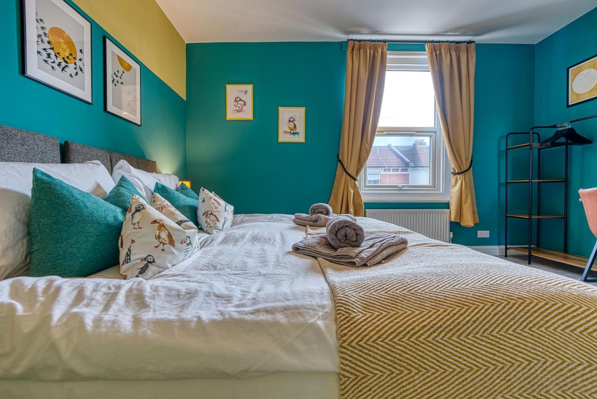 2 Bedrooms Modern, Stunning & Stylish Contractor House, Prime Portsmouth Location With Free Parking Permit, Summer Special Offer!! - By Blue Puffin Stays Eksteriør bilde
