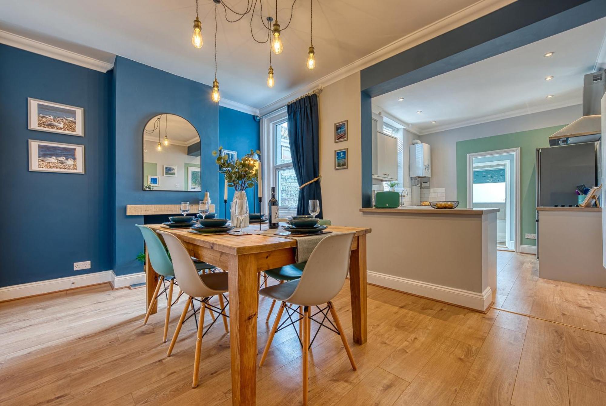 2 Bedrooms Modern, Stunning & Stylish Contractor House, Prime Portsmouth Location With Free Parking Permit, Summer Special Offer!! - By Blue Puffin Stays Eksteriør bilde