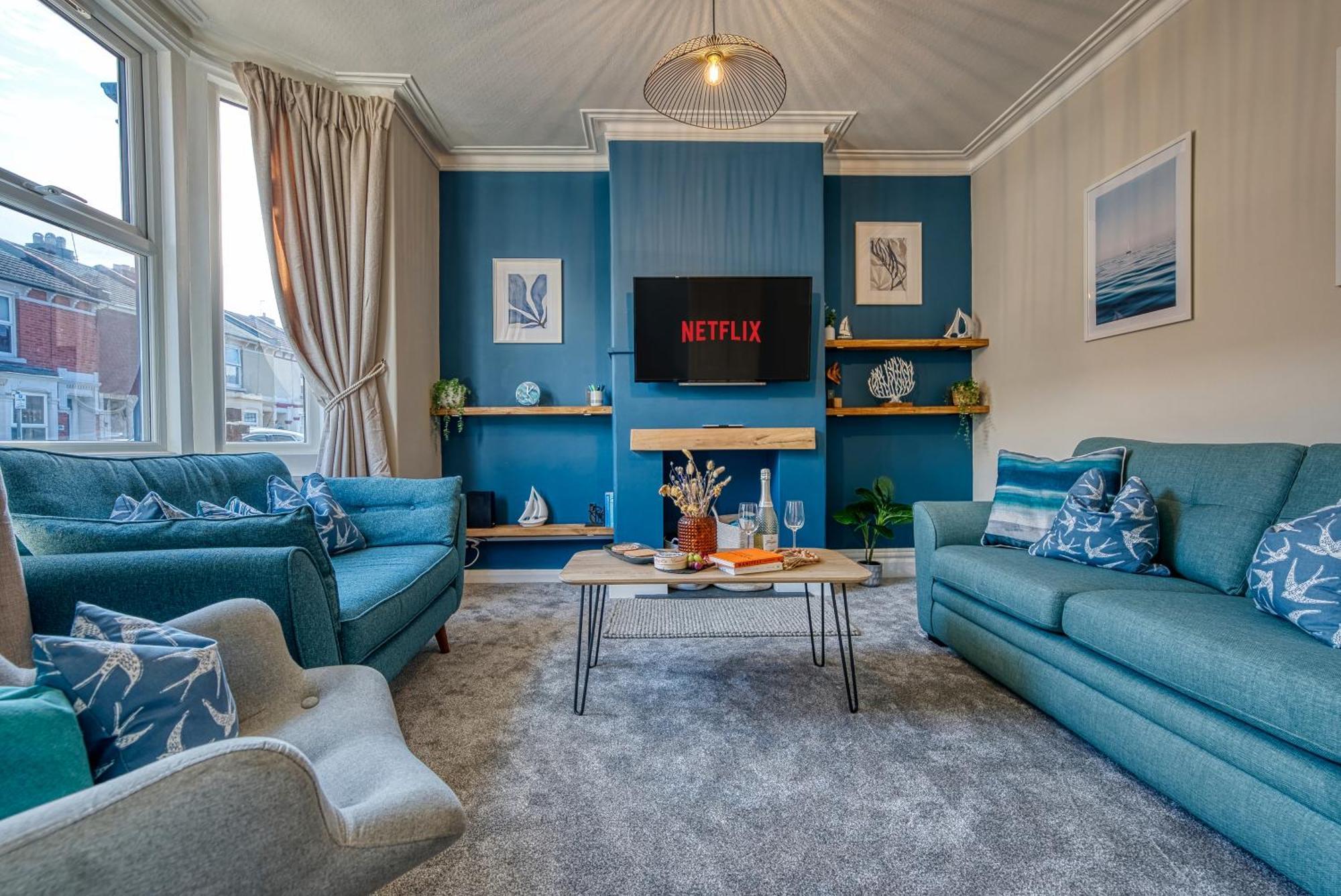 2 Bedrooms Modern, Stunning & Stylish Contractor House, Prime Portsmouth Location With Free Parking Permit, Summer Special Offer!! - By Blue Puffin Stays Eksteriør bilde